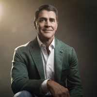 Review by Carl  Eschenbach 